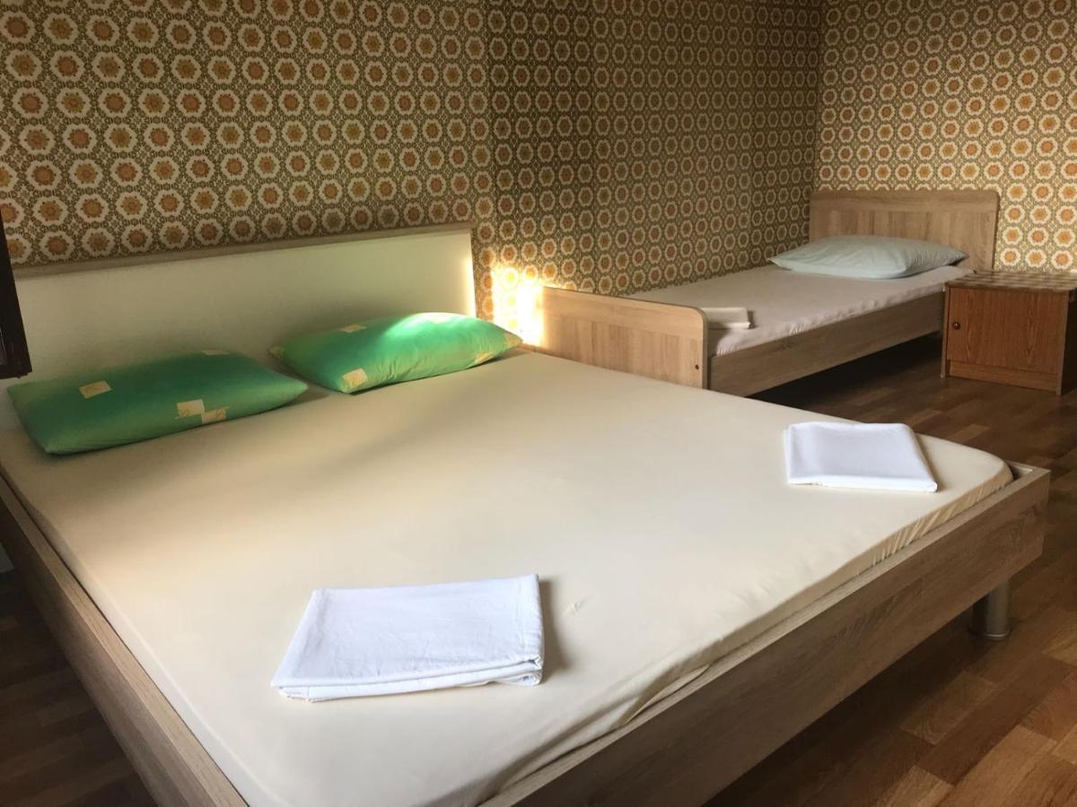 Big 4-Bedroom Apartment Perica, Ποντστράνα Εξωτερικό φωτογραφία