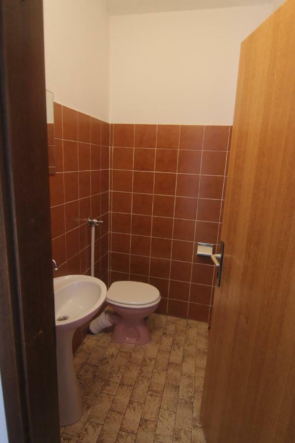 Big 4-Bedroom Apartment Perica, Ποντστράνα Εξωτερικό φωτογραφία